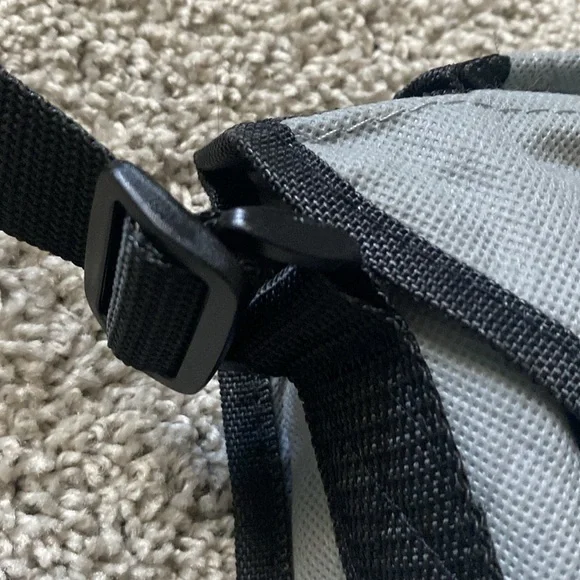 Insulated divided Wine Bag - Tequila Patrón Dufry San Juan, Puerto Rico 🇵🇷 - Picture 3 of 15